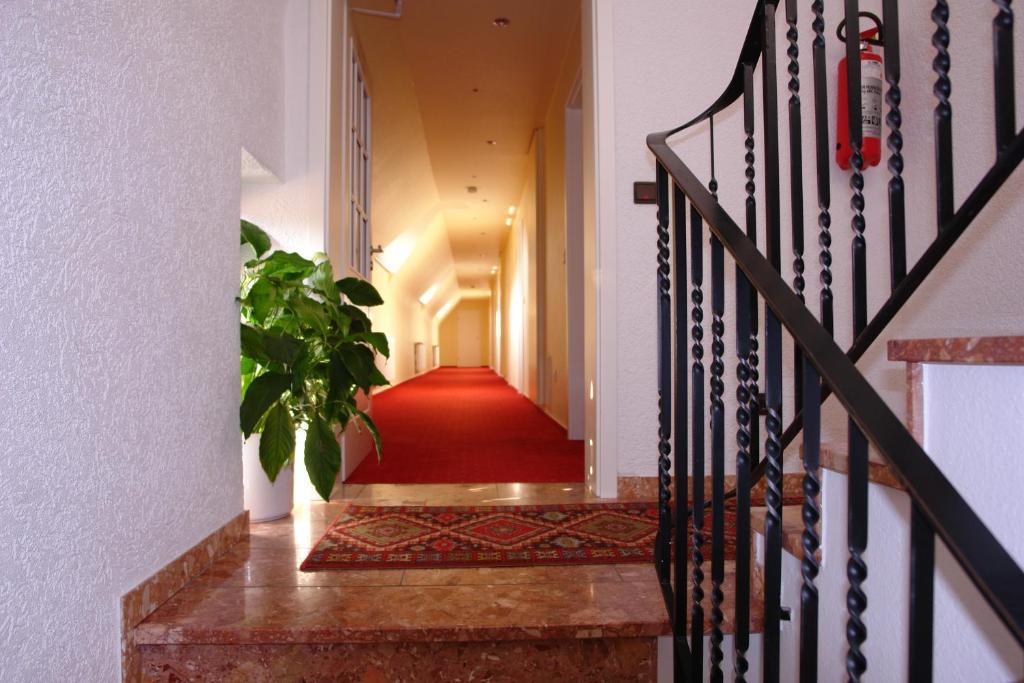 Ramsteiner Hof Hotel Ngoại thất bức ảnh